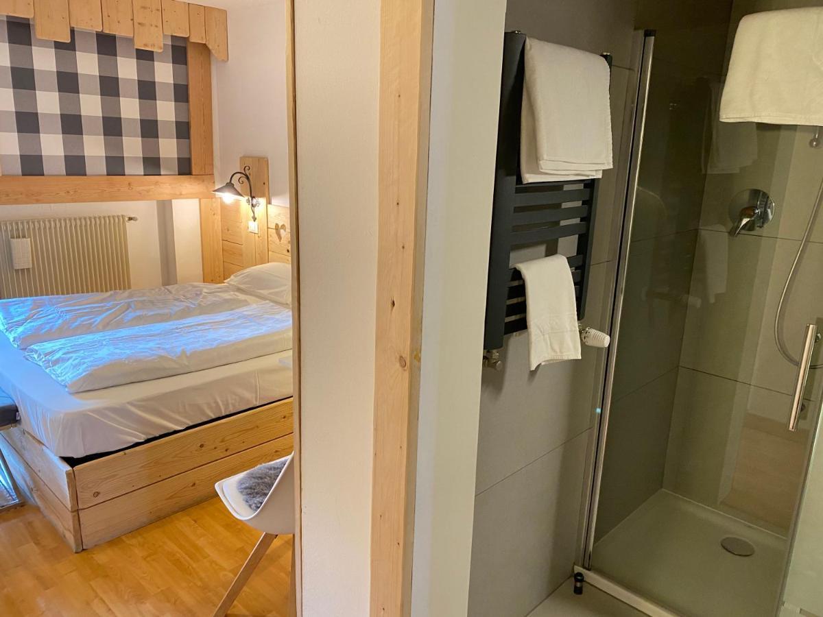 Hotel Almhof 3*